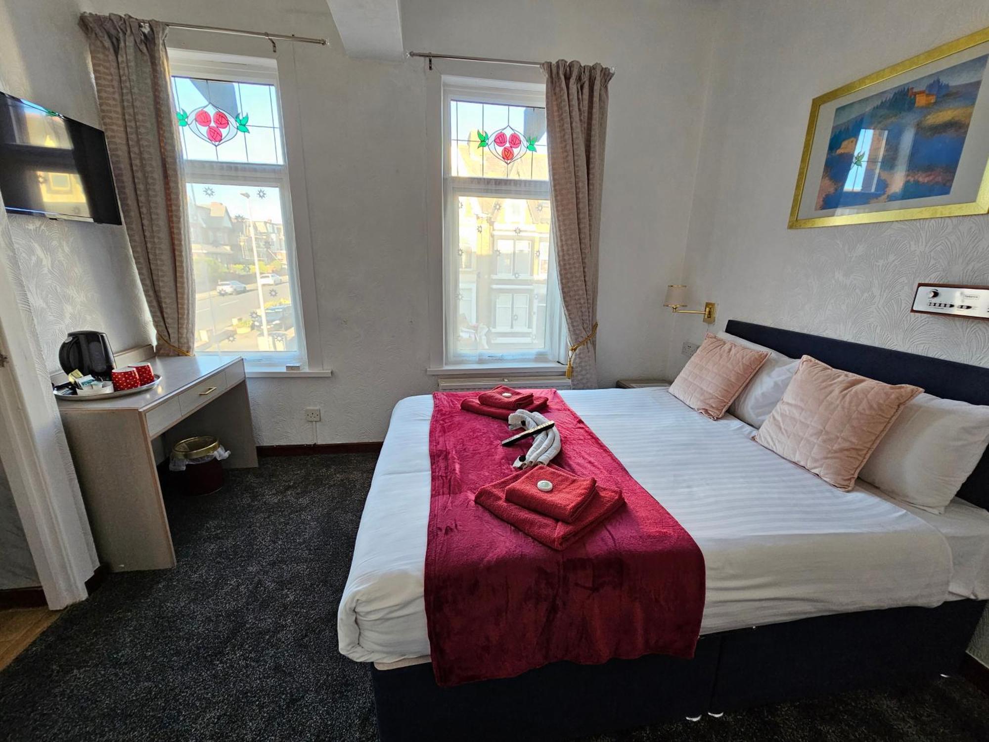 Collingwood Hotel Μπλάκπουλ Εξωτερικό φωτογραφία